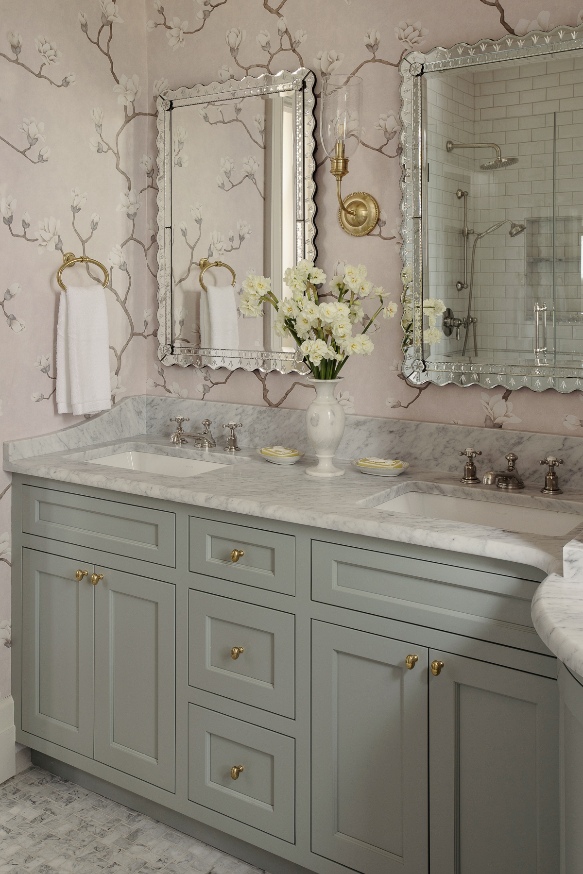 Crescent Plumbing Supply Fixture Showroom in St. Louis